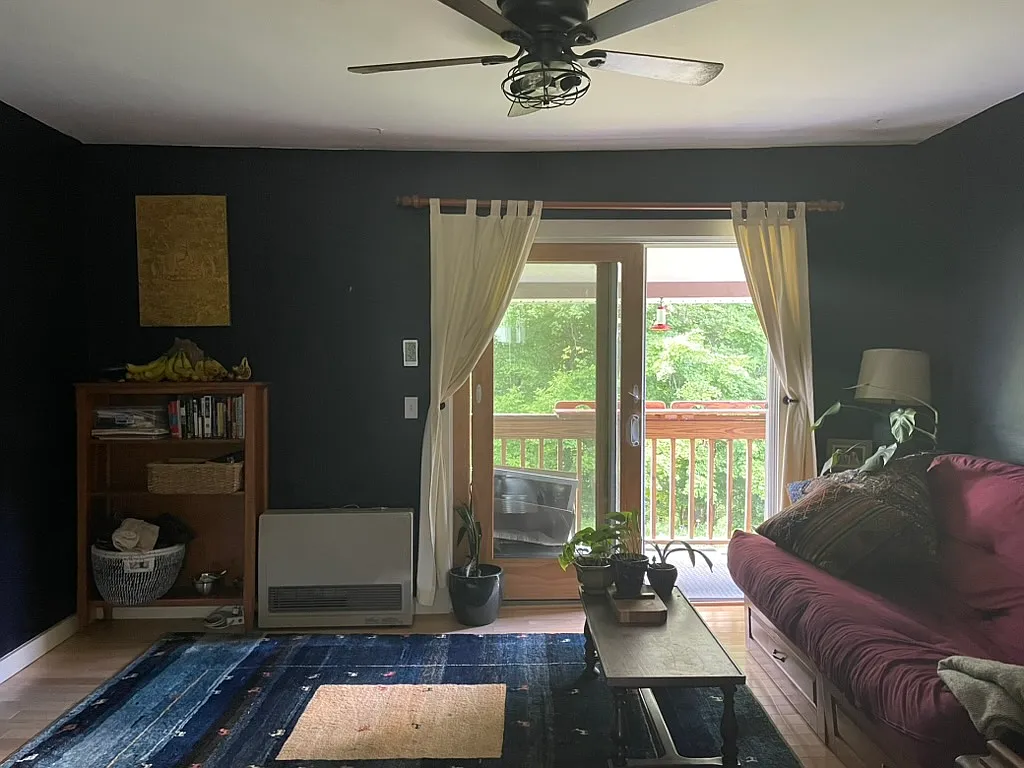 2 bed, 730 sqft, $2,200 — Photo 2