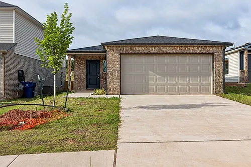 1221 Colt Dr Photo 1
