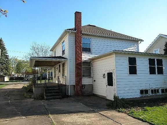 3rd image of 8135 West Ave