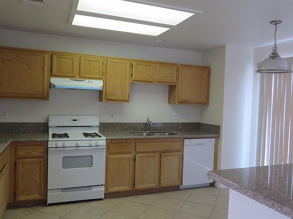 2nd image of 15727 Ox Hill Ct