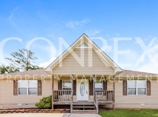 965 Skyview Lake Rd, Hayden, AL 35079
