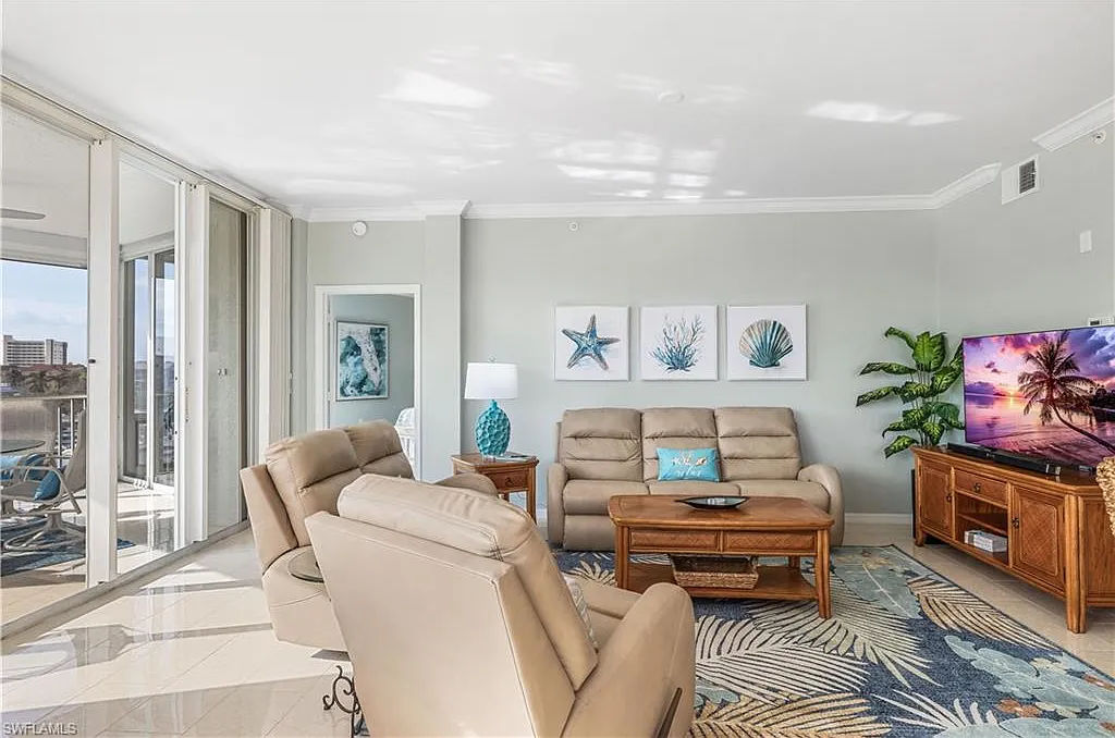3 bed, 2.0 bath, 1633 sqft, $9,000 — Photo 4