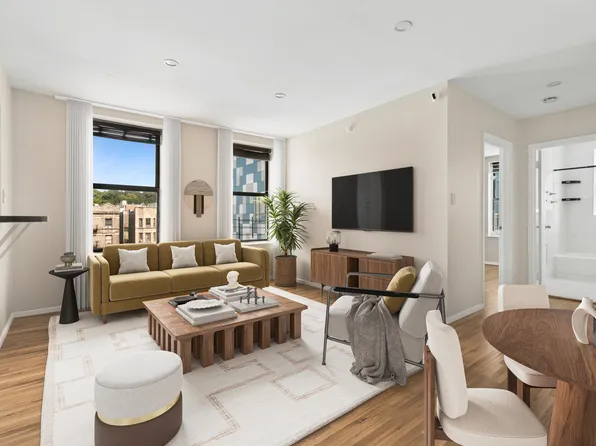 581 Academy Street image 1 of 8