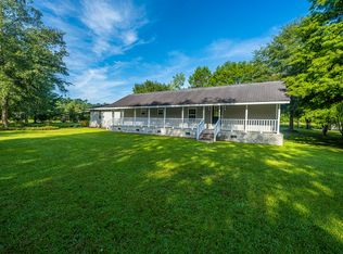 725 Fiddie Ln, Moncks Corner, SC 29461