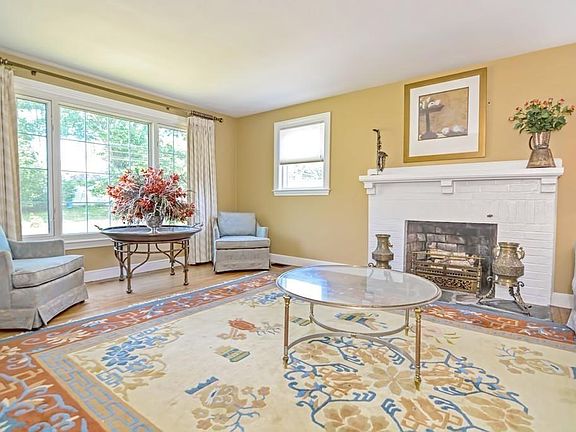 3rd image of 71 Elda Rd