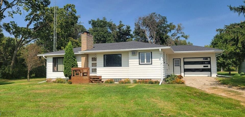 1st image of 16035 81st St SE