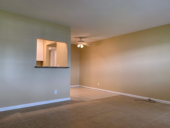 4th image of 122 Sheffield F