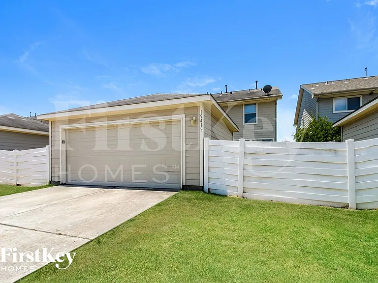 19419 Green Chase Ln — Photo 18