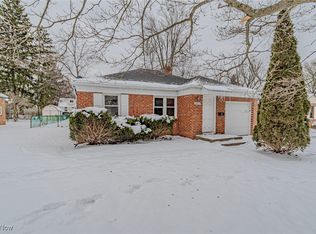 5407 Porter Rd, North Olmsted, OH 44070