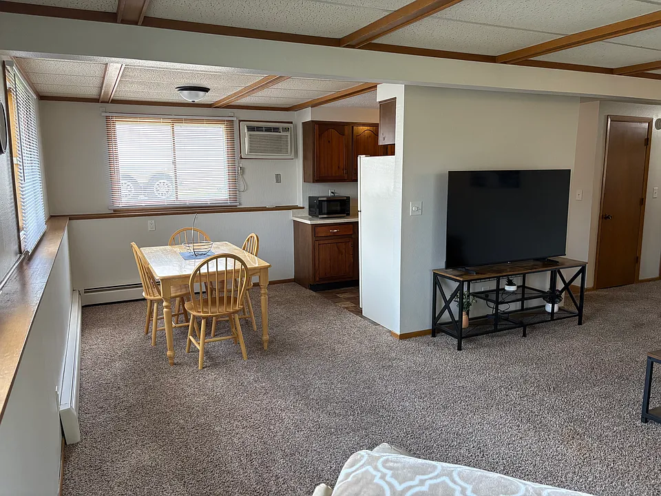 3 27th Ave SW #2