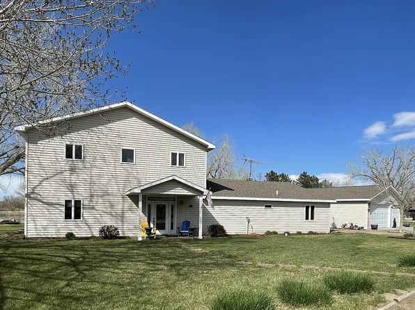 34 Willowbend, Marquette, NE 68854