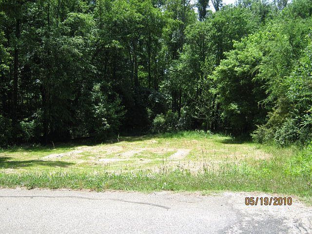 2nd image of 155 Mercer Ln