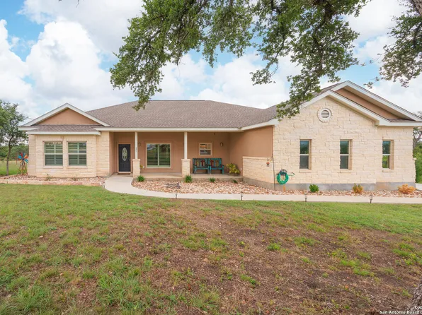331 John Price, Blanco, TX 78606