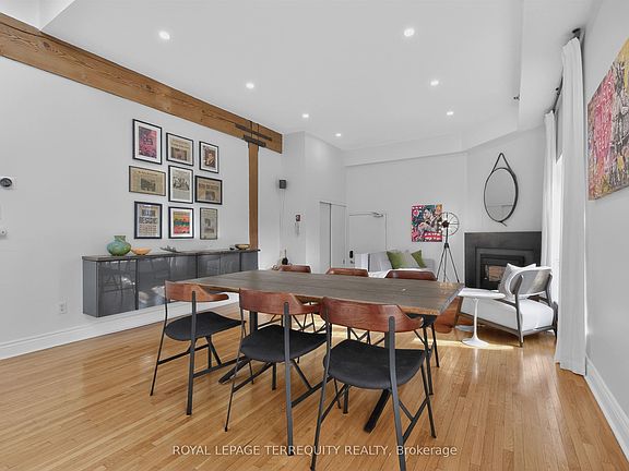 3rd image of 75 Markham St #1