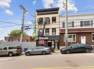 10 Dempsey Ave #2, Edgewater, NJ 07020