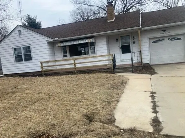 700 Walker Ave, Milledgeville, IL 61051