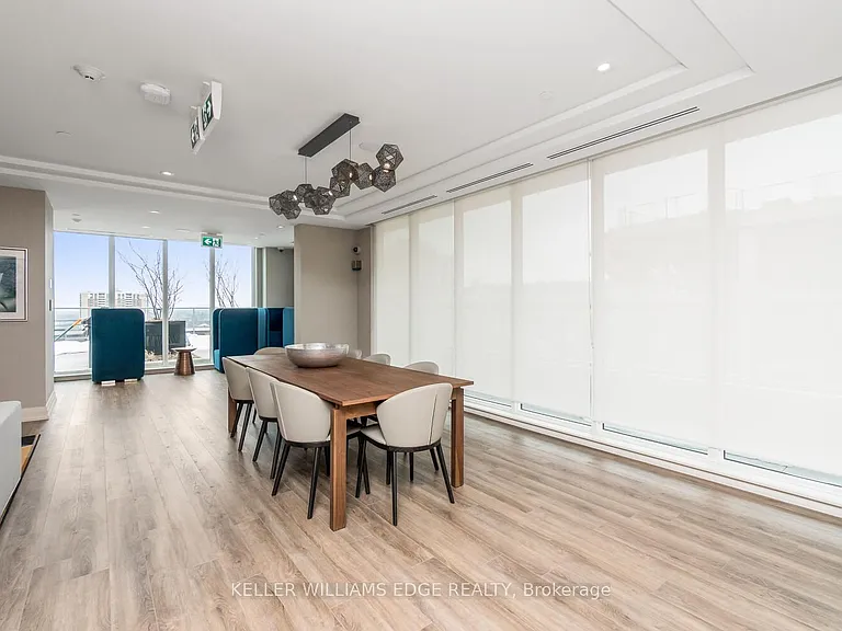212 King William St #502 — Photo 28