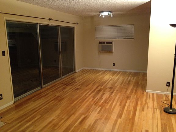 5th image of 9833 Danube Ave