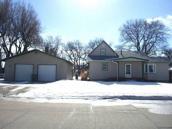 1st image of 205 E 12th St