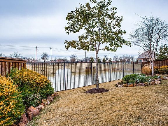 3rd image of 6009 Kenyon Ct