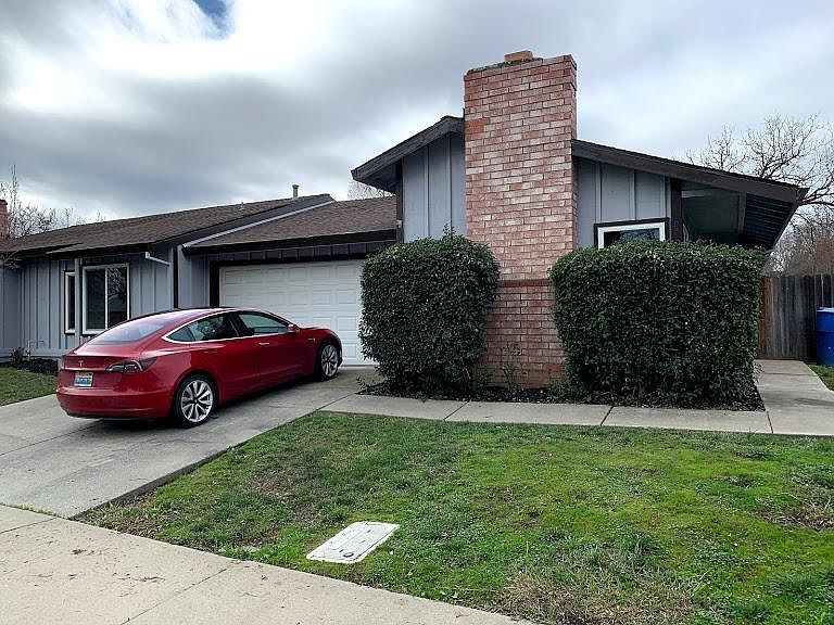 1st image of 2915 Aquino Dr