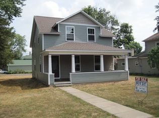 402 S Beaumont Rd, Prairie Du Chien, WI 53821