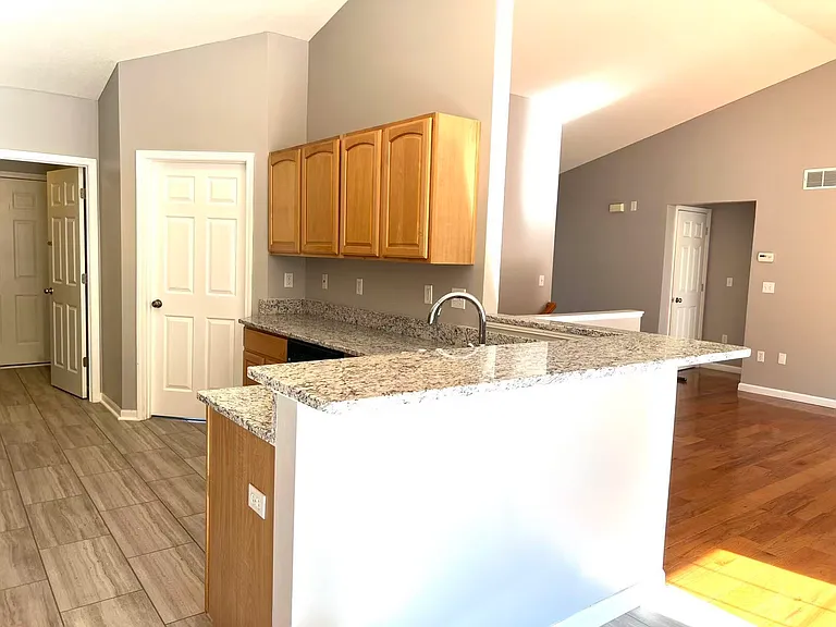 3477 Vicksburg Dr — Photo 6