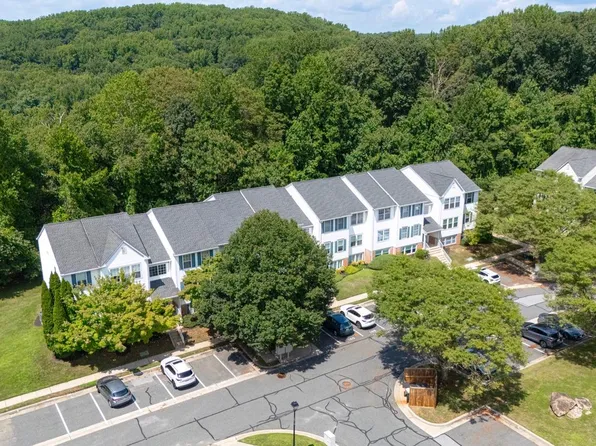 158 Jumpers Cir #181, Baltimore, MD 21236