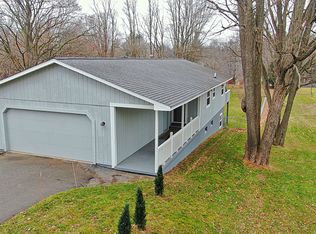 2101 Grange Hall Rd, Fenton, MI 48430