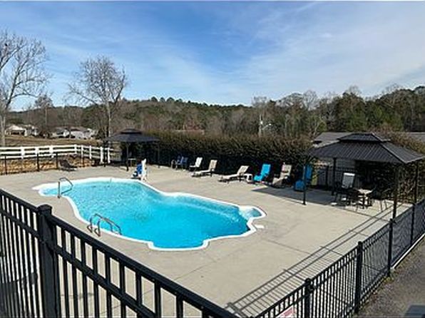 1727 Convict Camp Rd #37, Guntersville, AL 35976