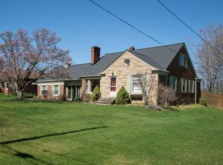 6811 Highland Dr, Independence, OH 44131