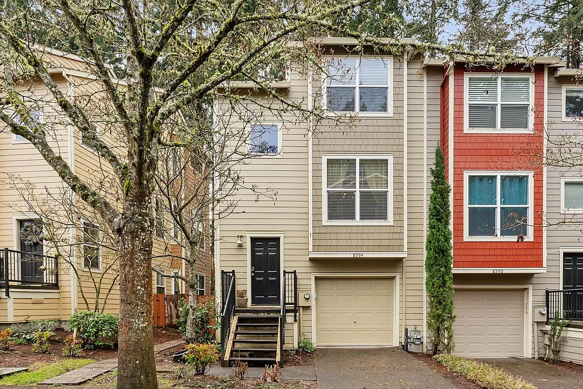 2 bed, 2.5 bath, 1834 sqft, $2,400 — Photo 1