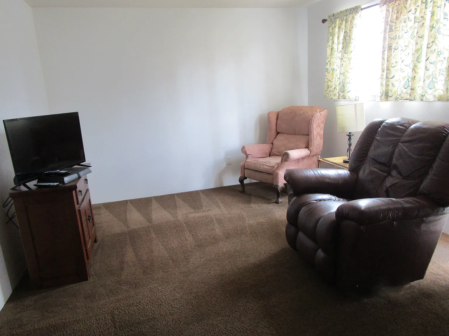 1 bed, $750 — Photo 2