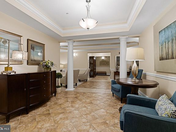 4th image of 10275 Fountain Cir APT 306