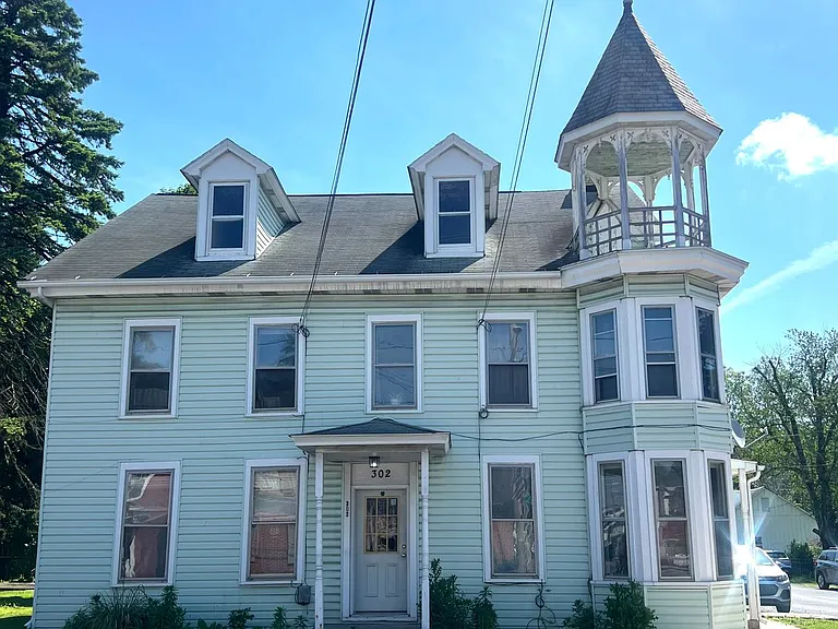 302 N Baltimore Ave — Photo 1