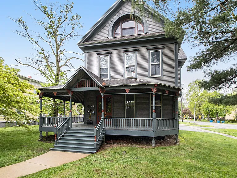 323 Woodward Ave #2 — Photo 12