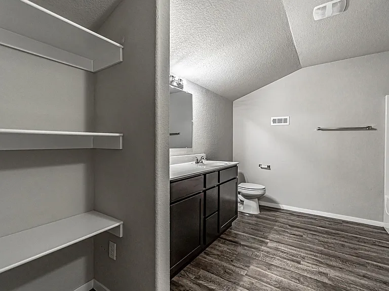 6605 SW Warrington Rd — Photo 11
