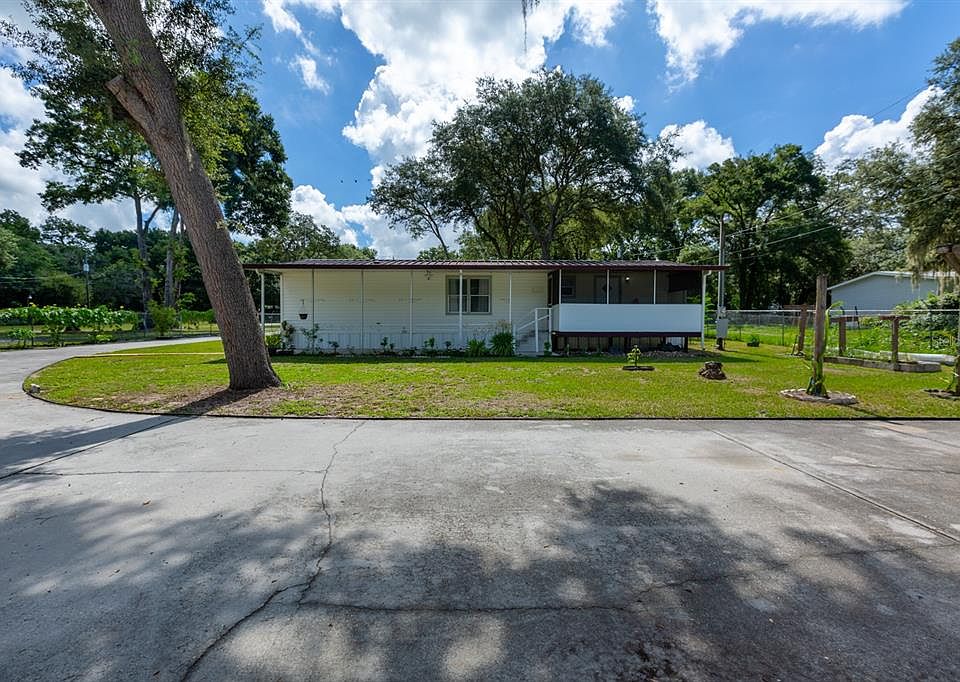 1st image of 11930 GROVEWOOD AVENUE