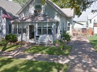 2735 5th Ave, Rock Island, IL