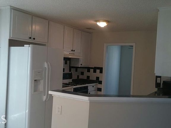 4th image of 6355 Ariaal Dr