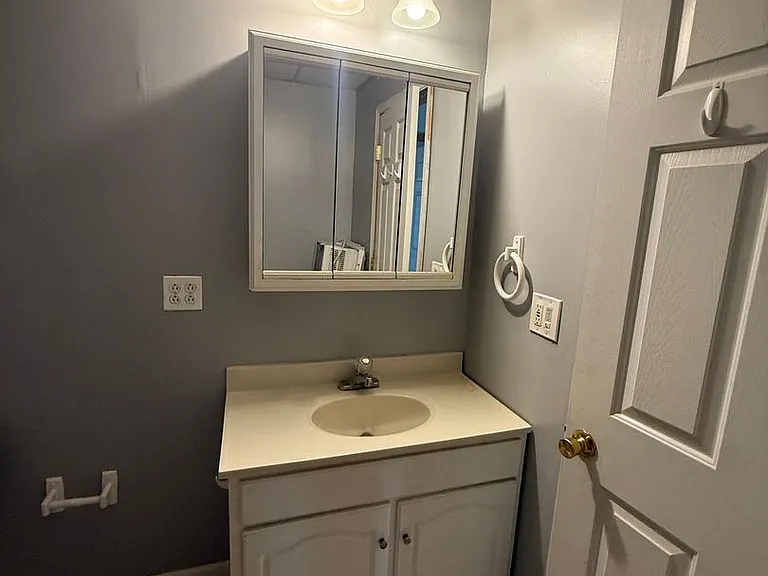 7714 Bay Front Rd — Photo 10