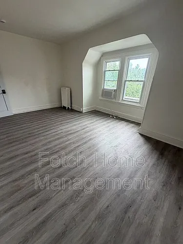 441 W Orange St Photo 1