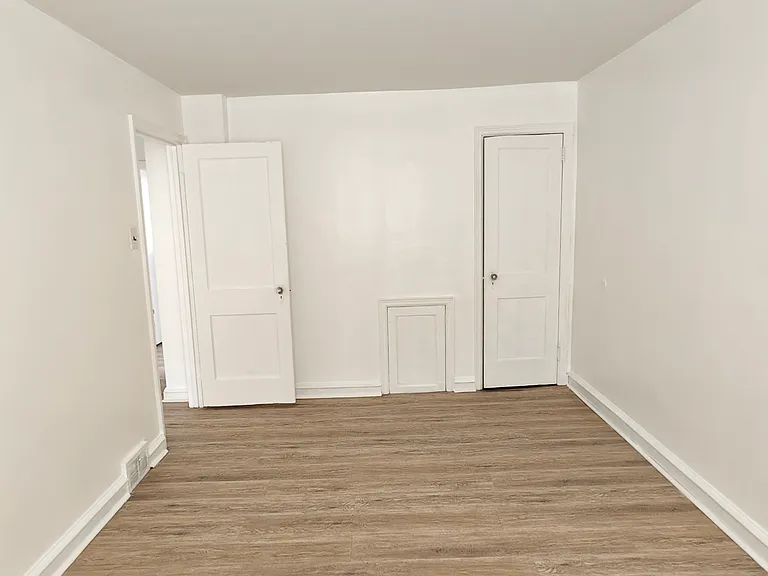 2822 Devereaux Ave — Photo 13