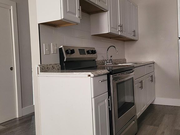 4th image of 8 King St #12