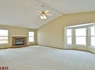 1 Faulkner Dr, Saint Charles, MO 63303