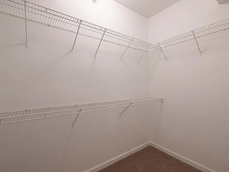 Pinnacle Pointe — Photo 21