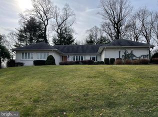 1248 Waller Dr, Huntingdon Valley, PA 19006