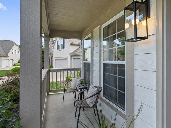 5th image of 8096 Hanover Cir