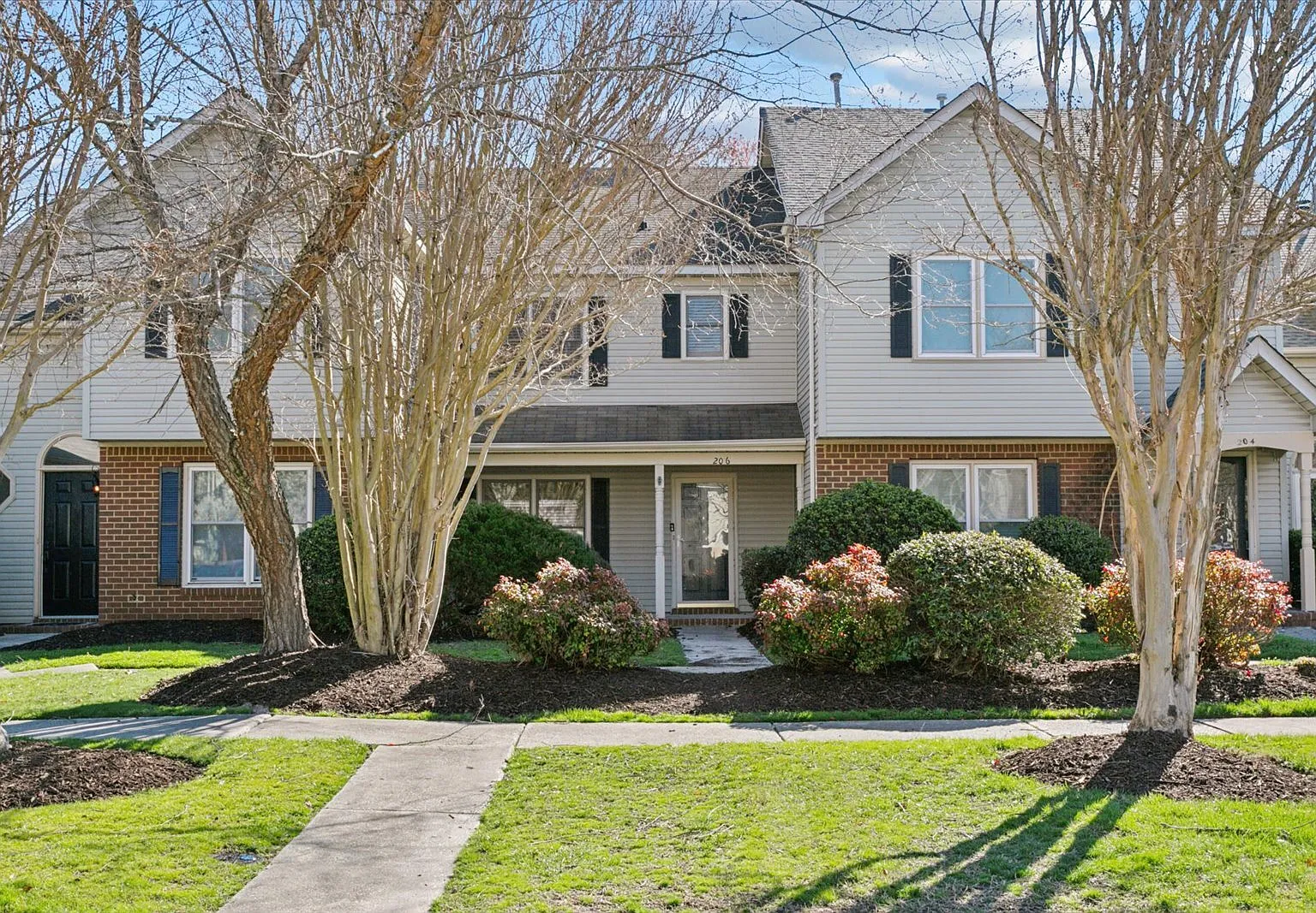 47 - 206 Alder Wood Drive - 1 — Photo 1