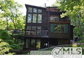1st image of 155 Camelot Ct